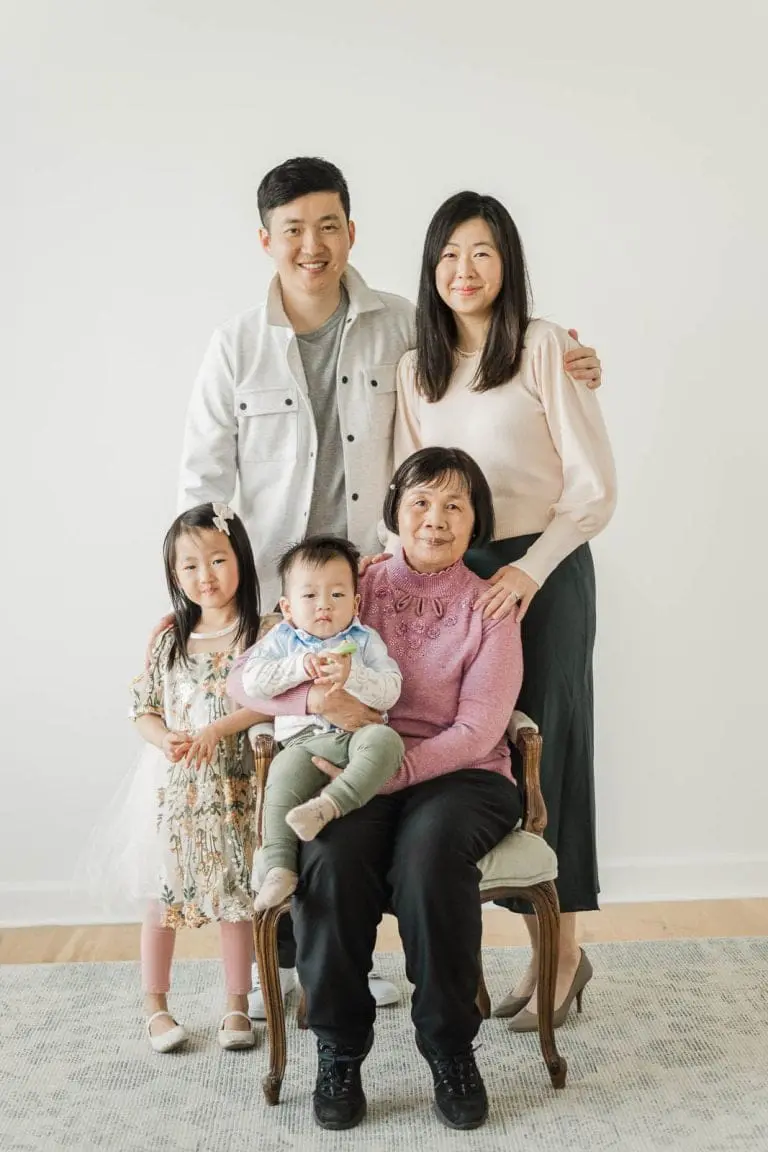 Chicago Family Newborn Photographer - Cindy Yu_J_11202023_2081.jpg