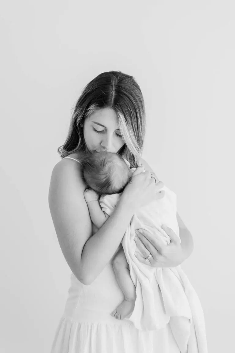 Chicago Family Newborn Photographer - Kassie Warmuth_A_07082023_5654-2.jpg