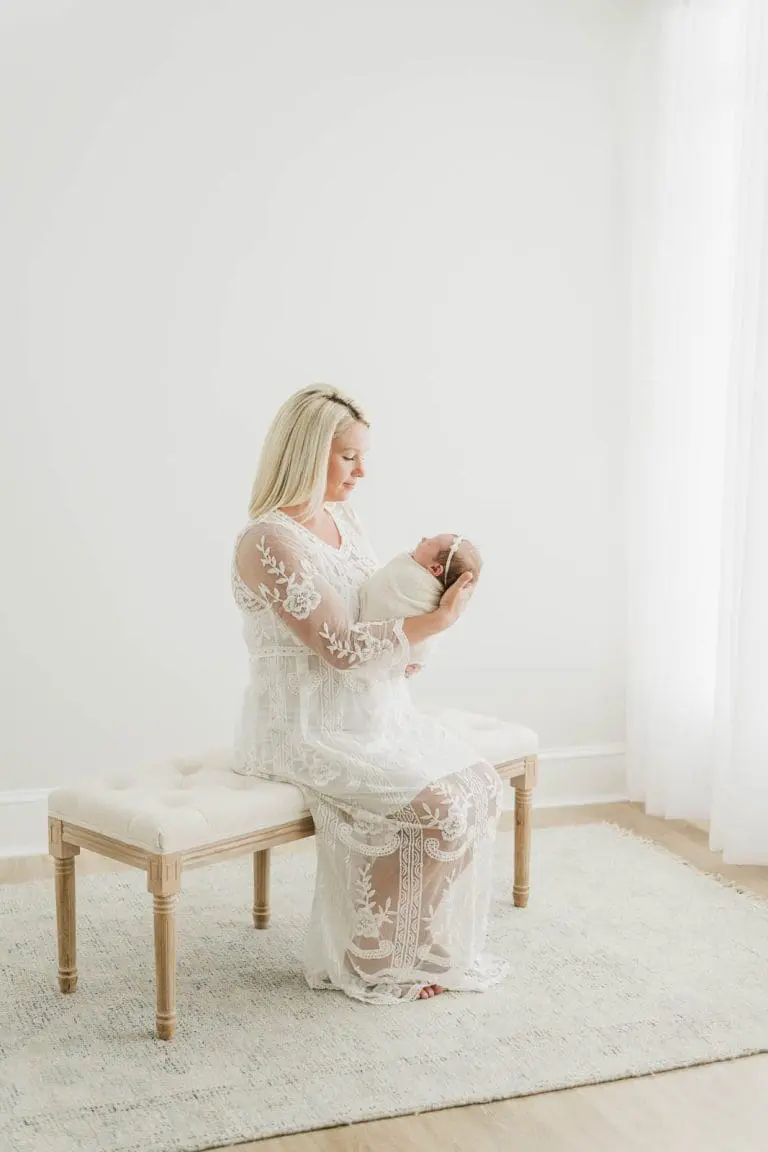 Chicago Family Newborn Photographer - Kelsey Balcer_A_06222023_3537.jpg