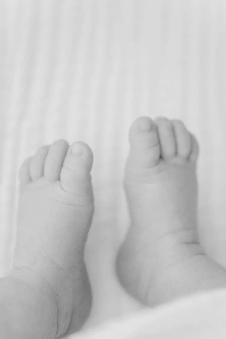 Chicago Family Newborn Photographer - Kelsey Balcer_A_06222023_3920-Edit-2.jpg