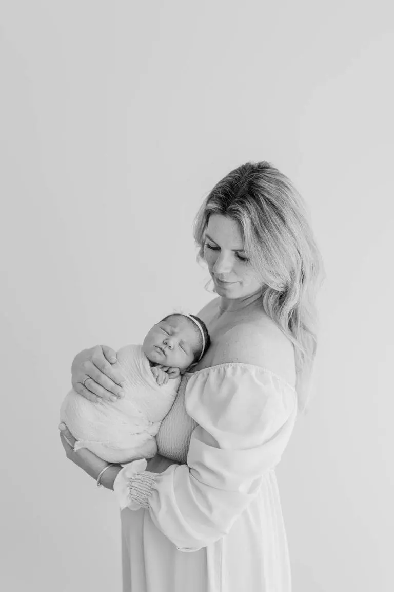 Chicago Family Newborn Photographer - Mackenzie Sutterer_A_09222023_7429-2.jpg