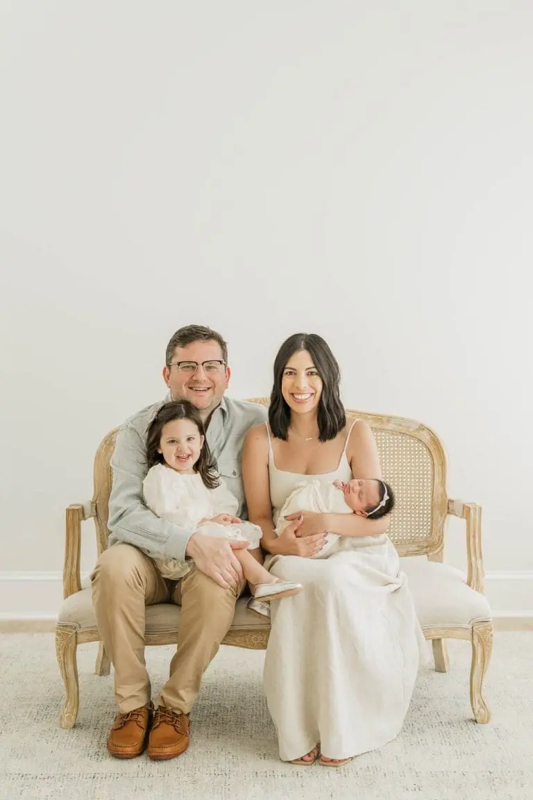 Chicago Family Newborn Photographer - Maria Muting Klovens_A_09192023_5315.jpg