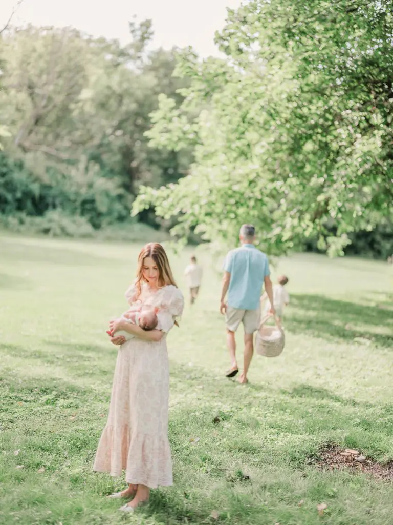 Chicago Family Newborn Photographer - Megan Dunleavy_A_07182023_0421.jpg