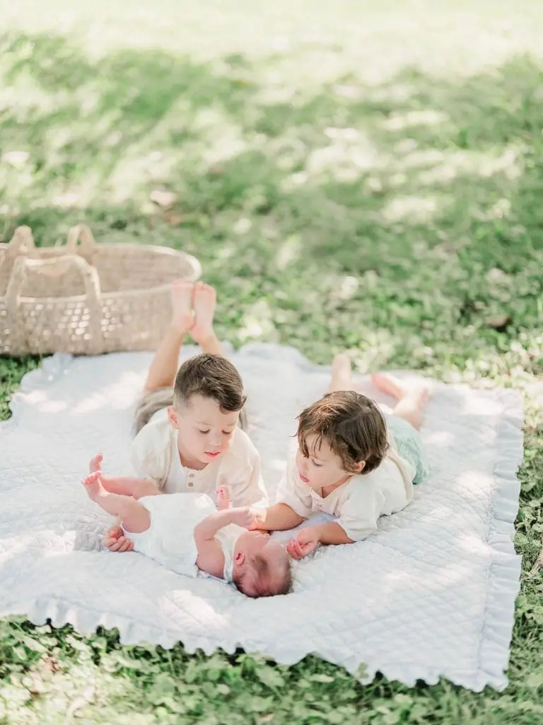 Chicago Family Newborn Photographer - Megan Dunleavy_A_07182023_0520.jpg