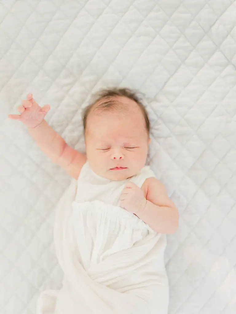 Chicago Family Newborn Photographer - Megan Dunleavy_A_07182023_0829.jpg