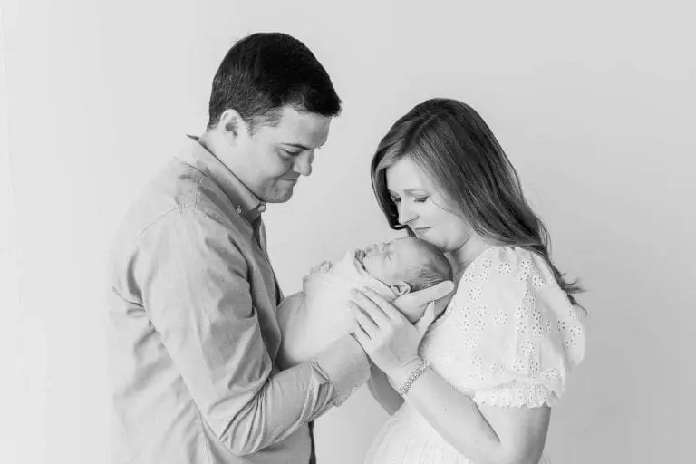 Chicago Family Newborn Photographer - Meghan Dabkowski_J_01132020_2103-2.jpg