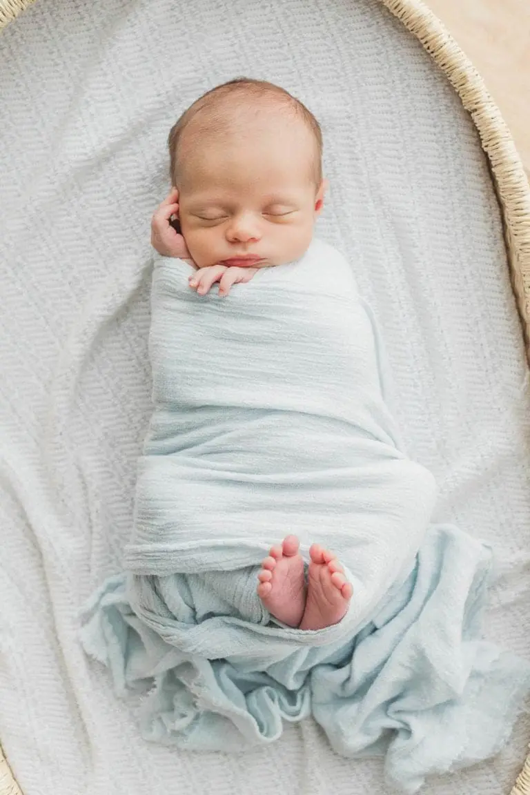 Chicago Family Newborn Photographer - Meghan Dabkowski_J_01132020_2323-Edit.jpg