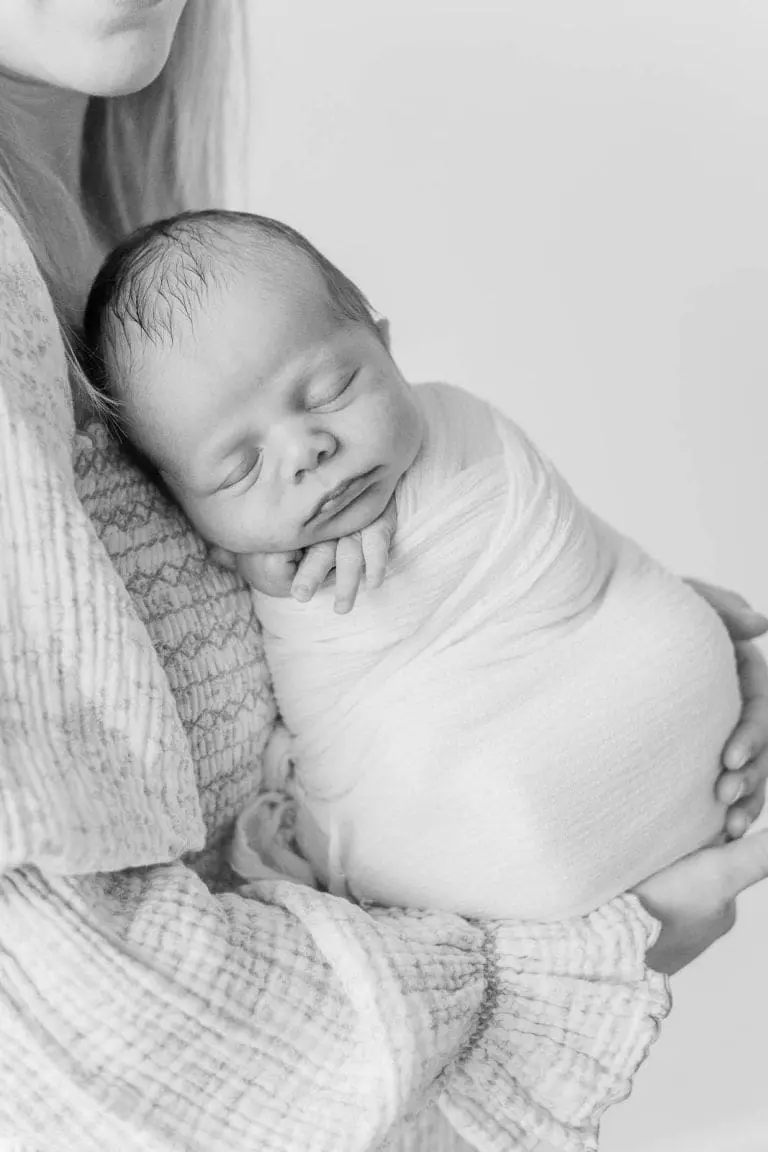 Chicago Family Newborn Photographer - Nicole Schultz_J_01132020_1221-2.jpg