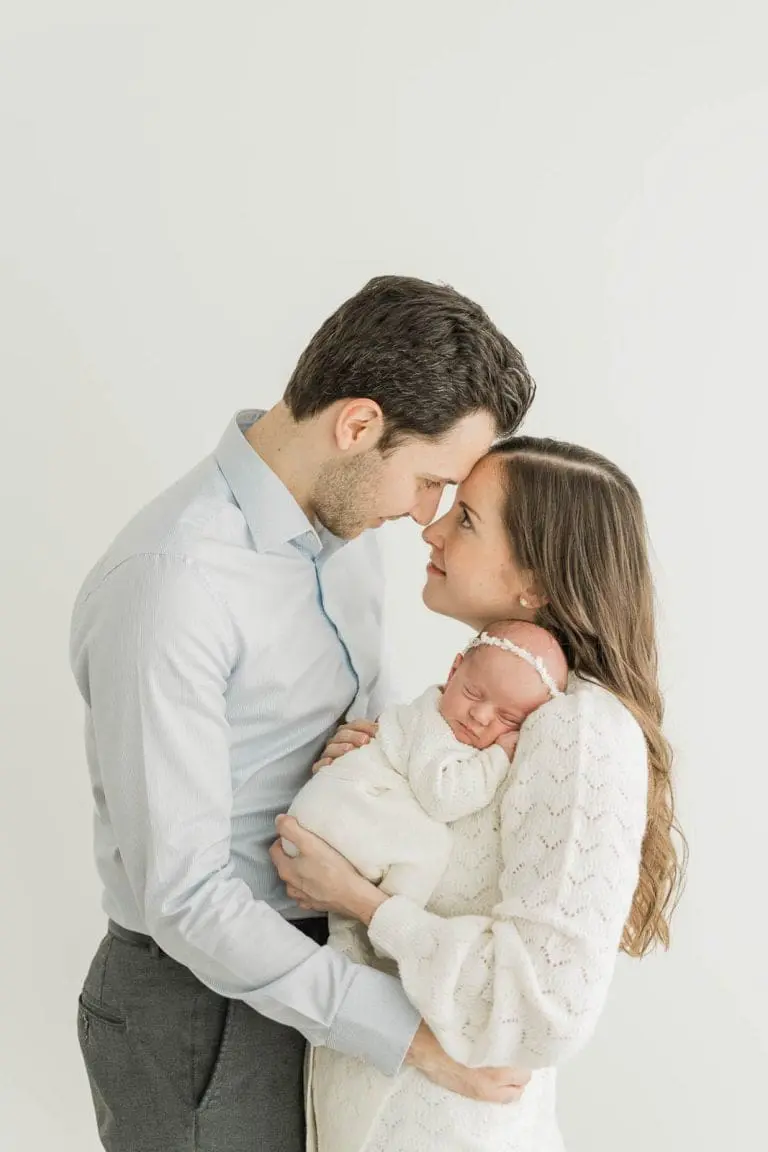 Chicago Family Newborn Photographer - Vanessa Friedrich_A_11162023_4814.jpg