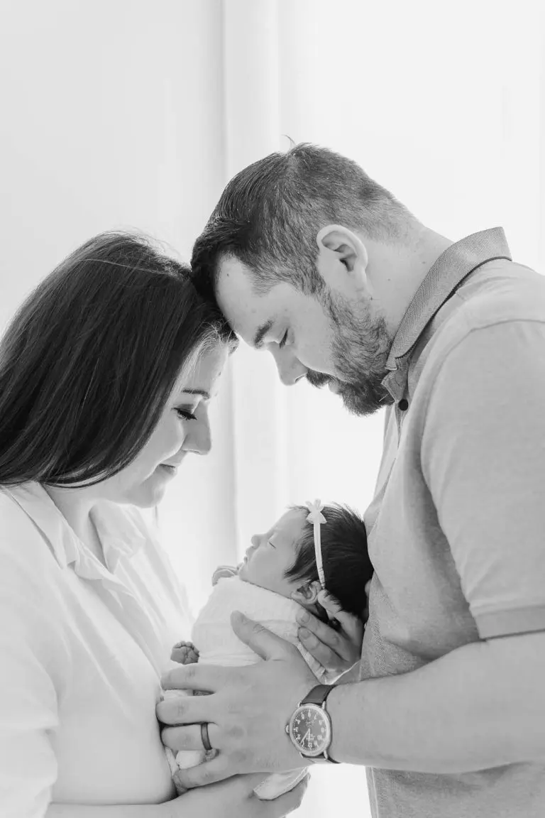 Chicago Family Newborn Photographer - Catie Woodruff_A_05232022_3399-2.jpg