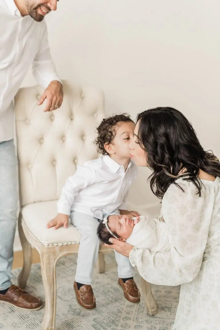 Chicago Family Newborn Photographer - Cinthia Correa_A_07072023_4953.jpg