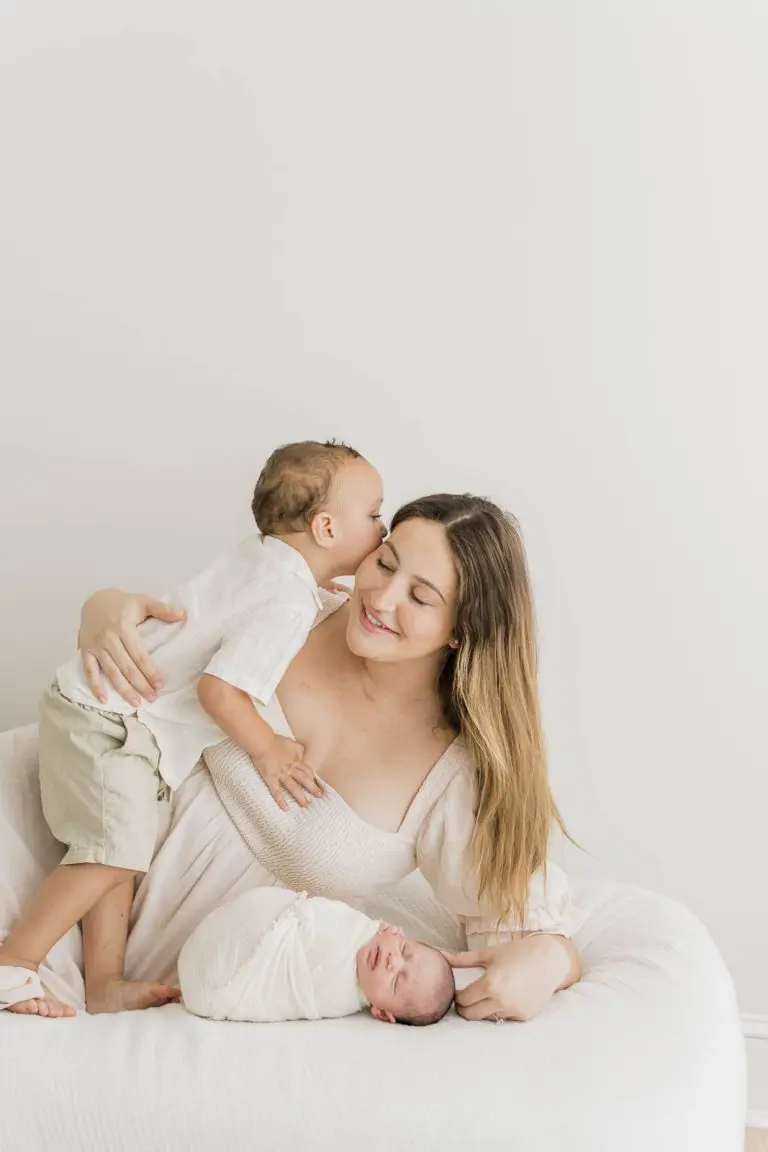 Chicago Family Newborn Photographer - Gabriela Seaton_A_06012022_9782-2.jpg