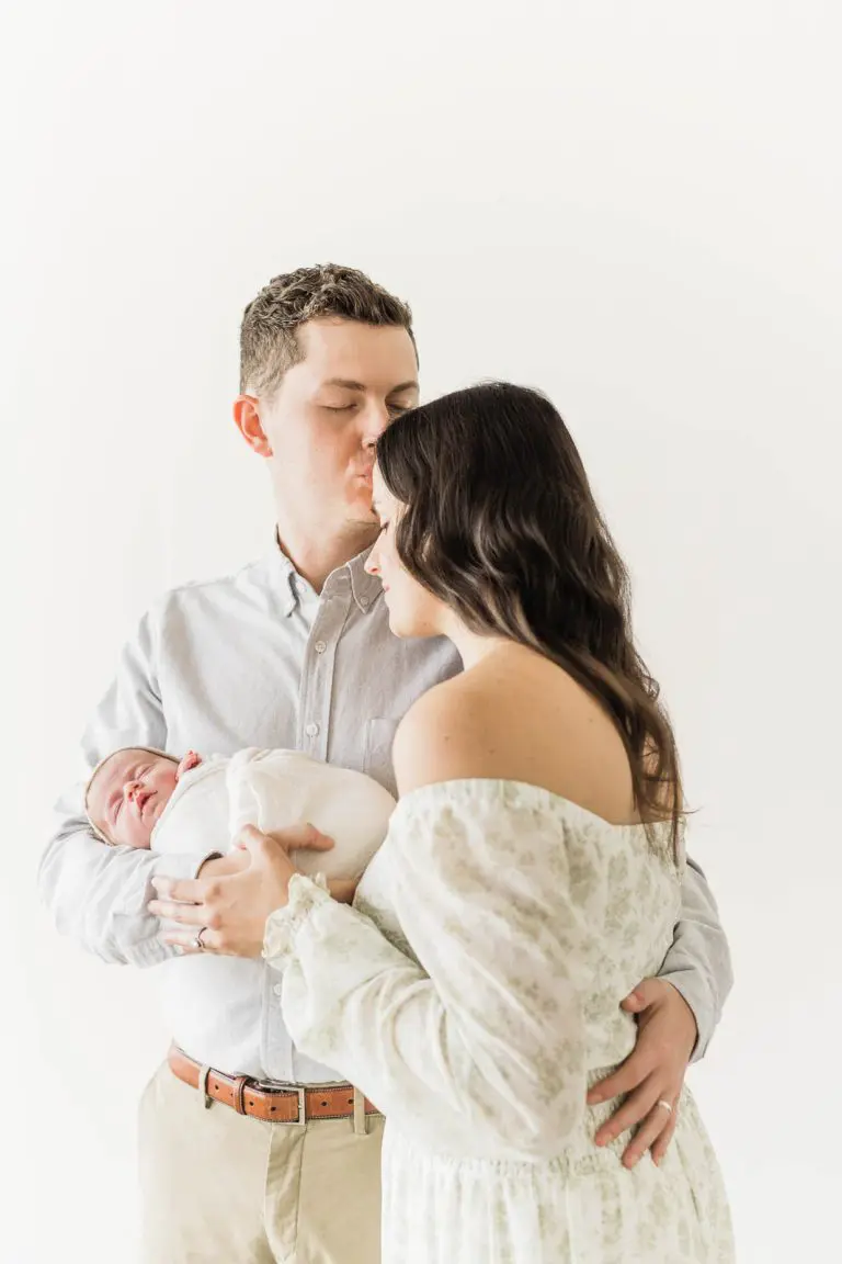 Chicago Family Newborn Photographer - Kelsey Prasse_A_05052022_4085-BW.jpg