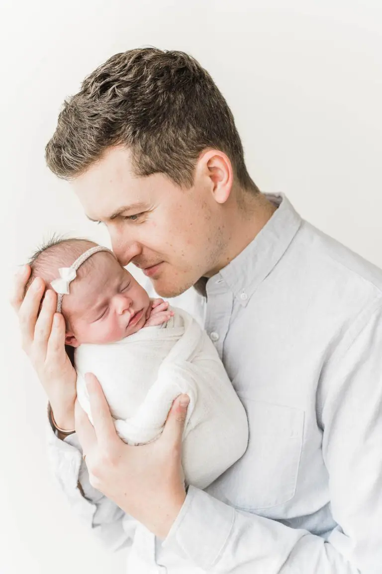 Chicago Family Newborn Photographer - Kelsey Prasse_A_05052022_4128-BW.jpg