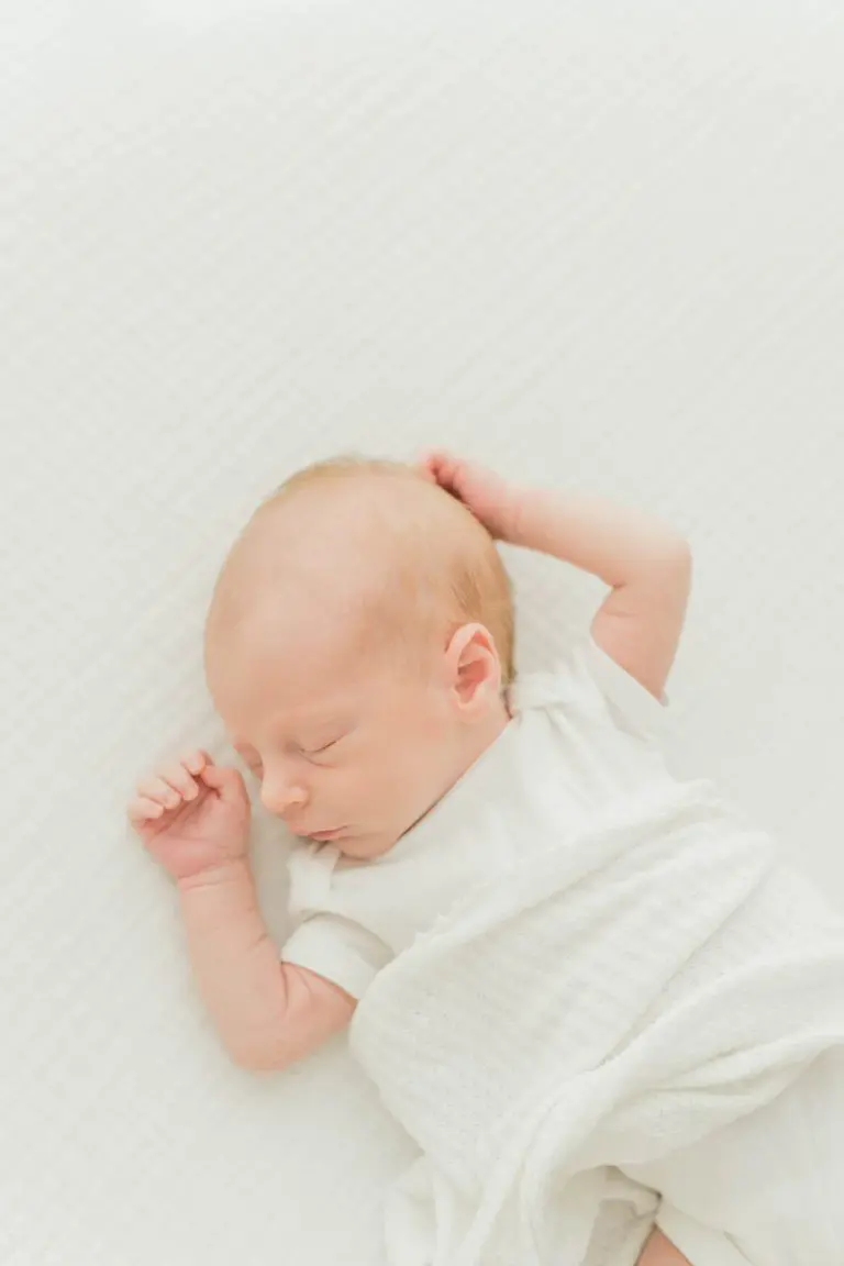 Chicago Family Newborn Photographer - Laura Smith_A_06132022_8103.jpg