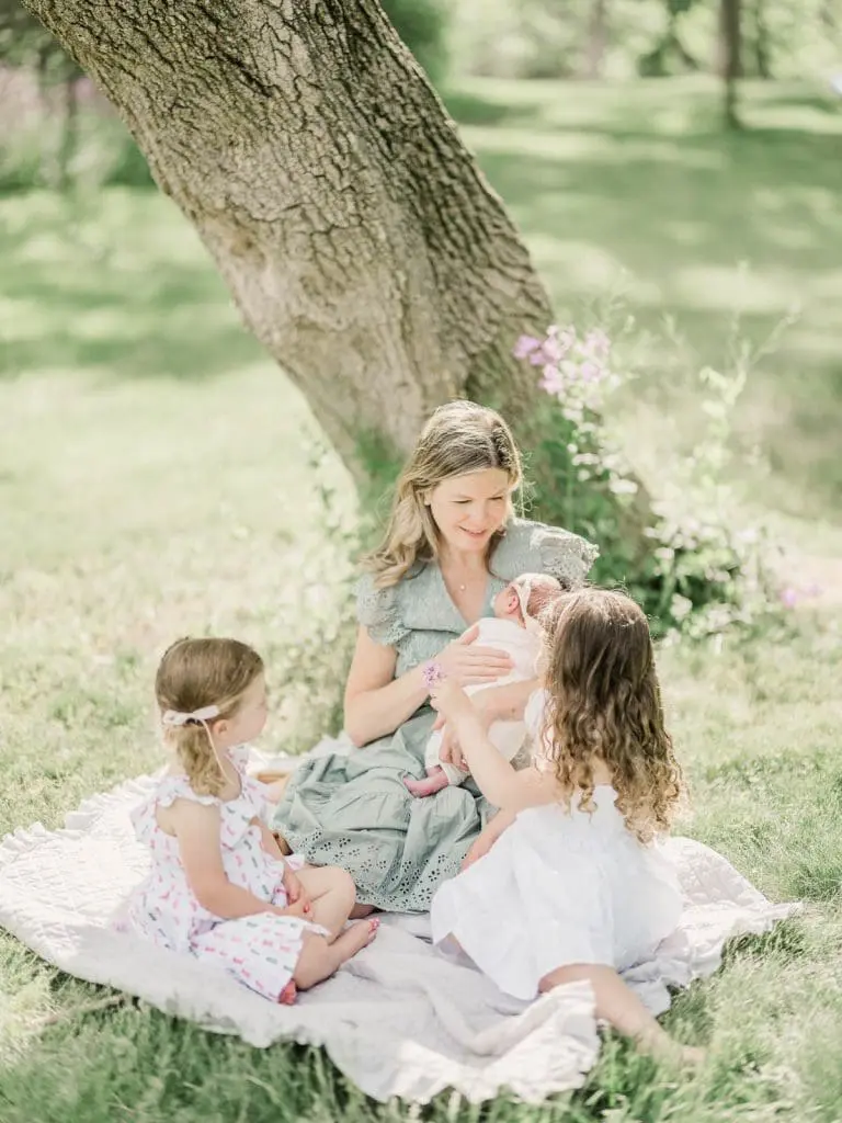 Chicago Family Newborn Photographer - Lauren Young_A_05282023_0371.jpg