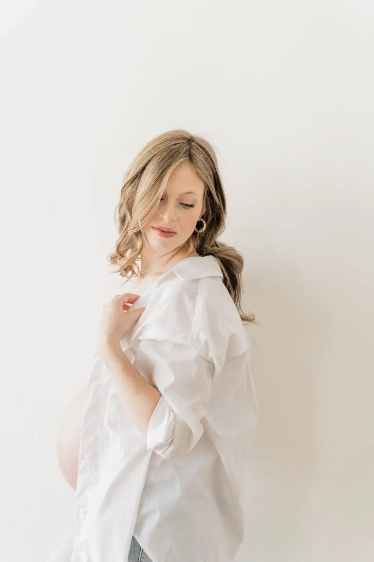 Chicago Family Newborn Photographer - Maddie Hochstedler_A_06092022_4736.jpg