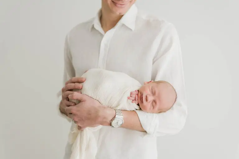 Chicago Family Newborn Photographer - Rebecca Sertkaya_A_05222022_2559-3.jpg