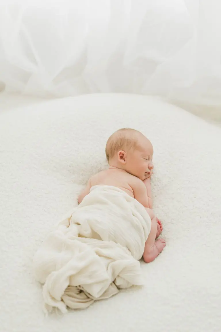 Chicago Family Newborn Photographer - Rebecca Sertkaya_A_05222022_2937-Edit.jpg
