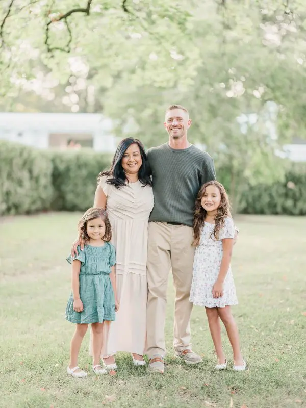 HURLEY GARDENS - Chicago Family Newborn Photographer - 20230827 - 004.jpg