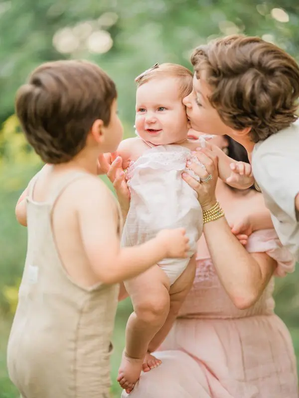 MAYSLAKE  - Chicago Family Newborn Photographer - 20220905 - 003.jpg