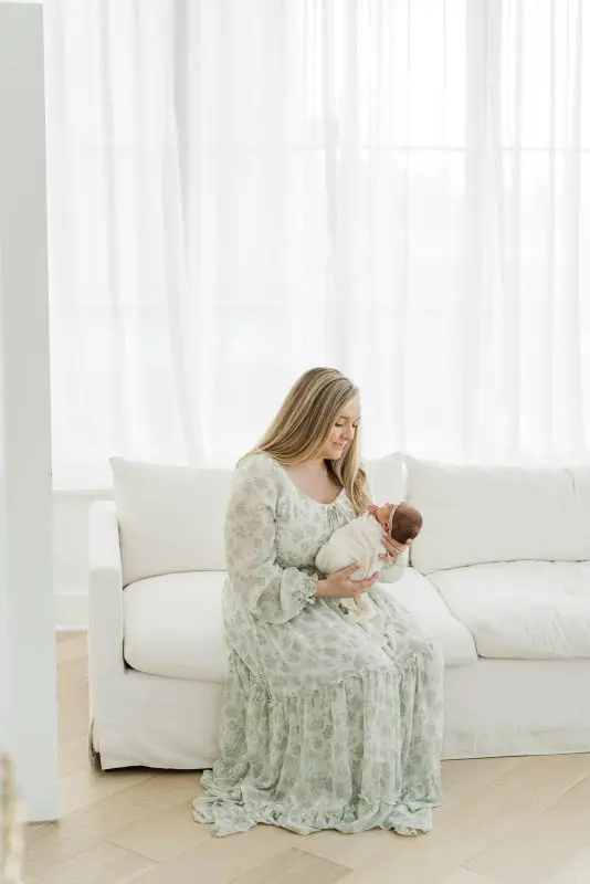 OAK PARK STUDIO - Chicago Family Newborn Photographer - 20240121 - 011.jpg