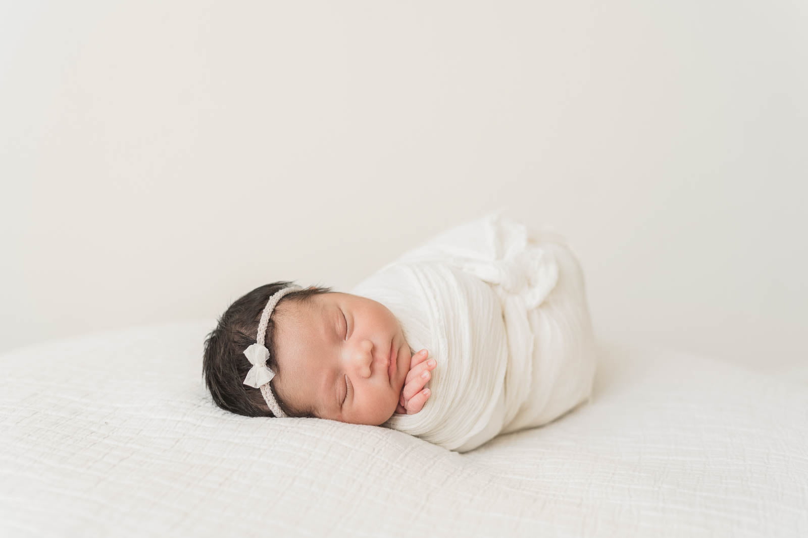 Chicago Family Newborn Photographer - Cinthia Correa_A_07072023_5077-Edit.jpg