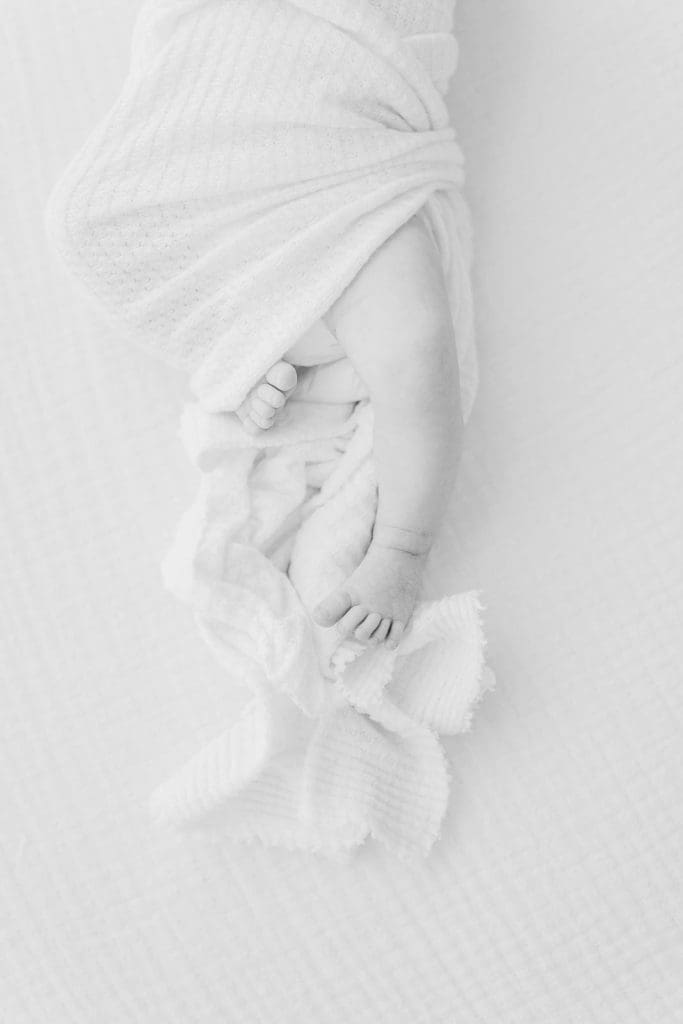 Chicago Family Newborn Photographer - Marisa Alcaro Seal_AL_06052022_2198-2.jpg