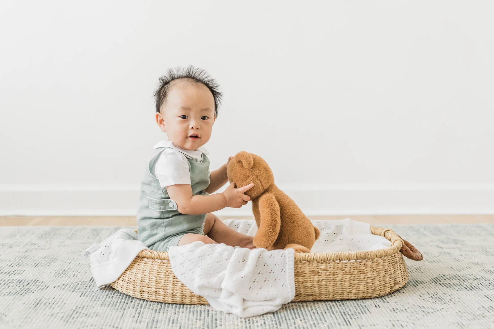 Chicago Family Newborn Photographer - Wanlu Zhang_A_06082022_3935.jpg